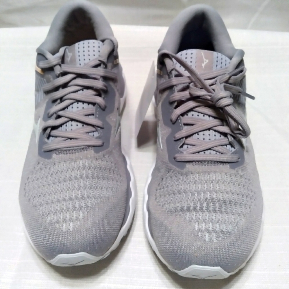 Mizuno Wave Horizon 5 W8